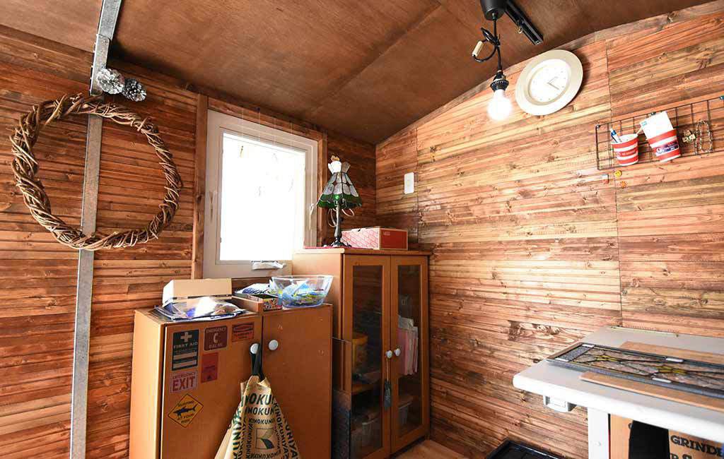部屋みたいに使いやすくて居心地がいい物置小屋 おしゃれなユーロ物置で毎日を彩ろう Eemagazine 部屋みたいに使いやすくて居心地がいい物置小屋 おしゃれなユーロ物置で毎日を彩ろう Eemagazine