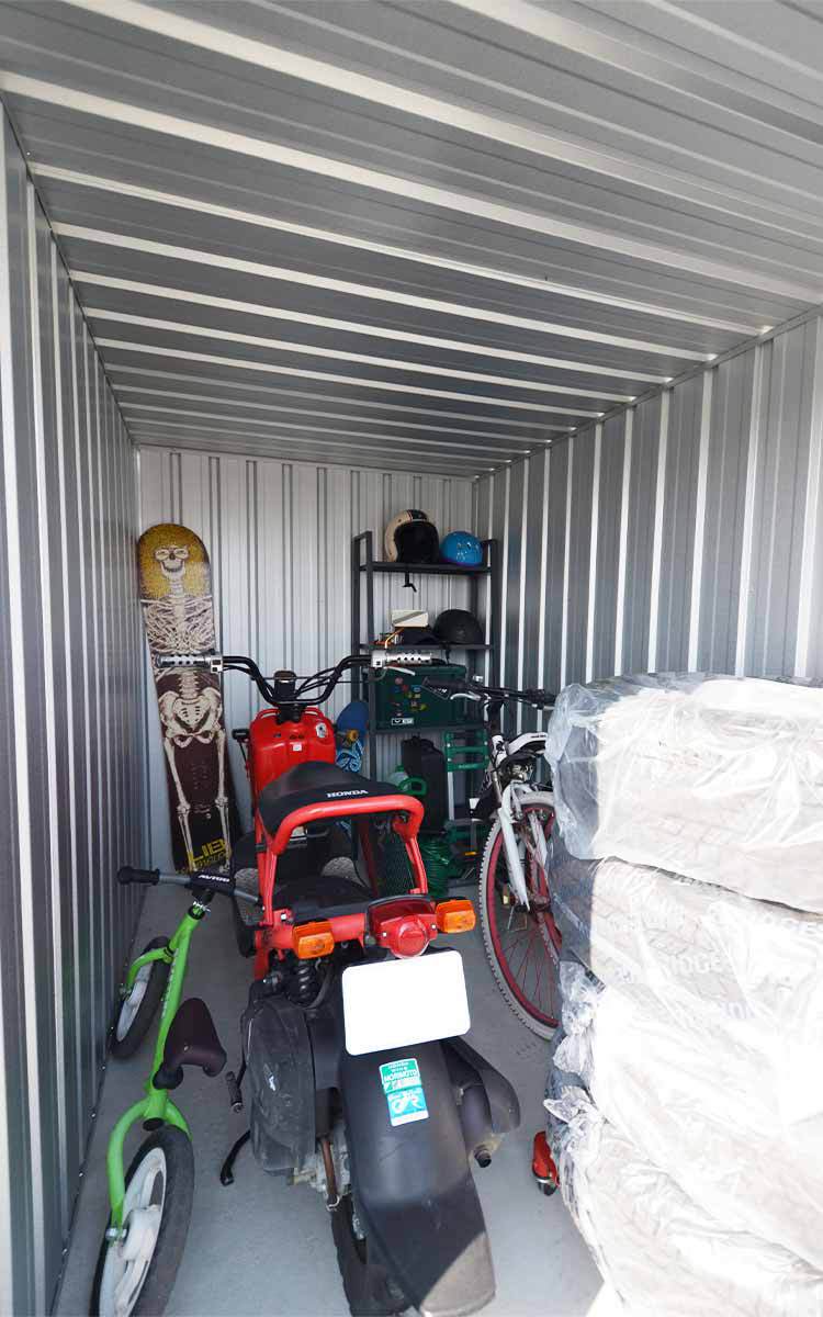バイクガレージ